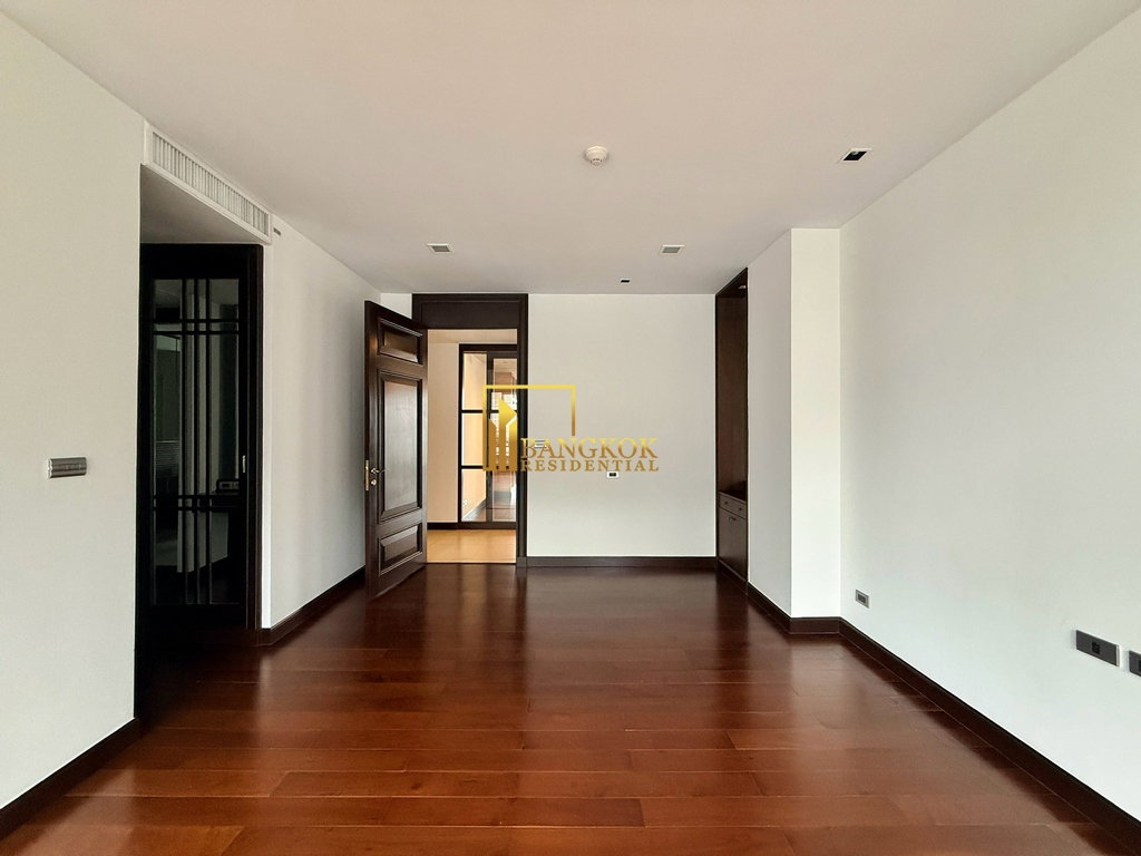 รูป Expansive 4 Bedroom Apartment For Rent in Phrom Phong - BR0631AP - รูปที่ 35/53