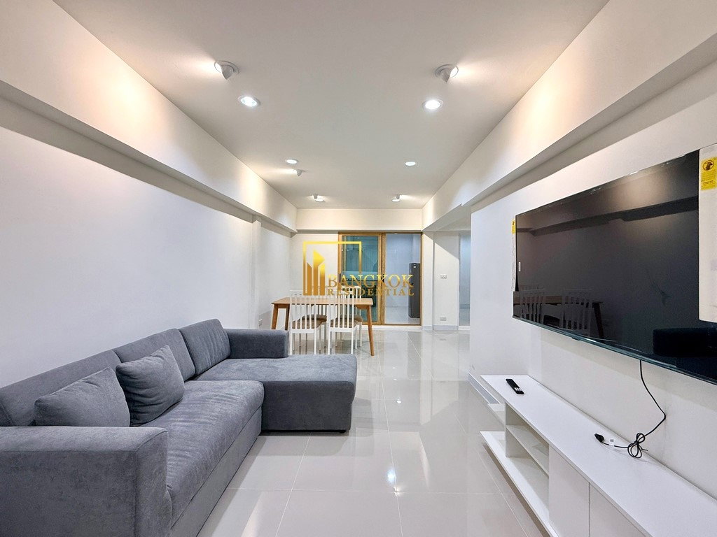 รูป Renovated 3 Bedroom Townhouse For Rent in Sathorn Area - BR49106TH - รูปที่ 1/26
