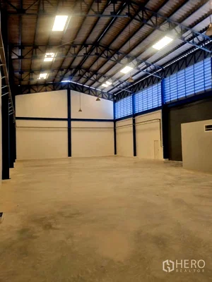 Factory for rent วิทยาลัยเทคนิคสมุทรปราการ : For rent Warehouse in Thepharak, Samut Prakan, Thailand