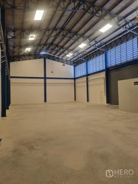 For rent Warehouse in Thepharak, Samut Prakan, Thailand