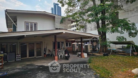 4-BR House near BTS Chong Nonsi (ID 3371606)