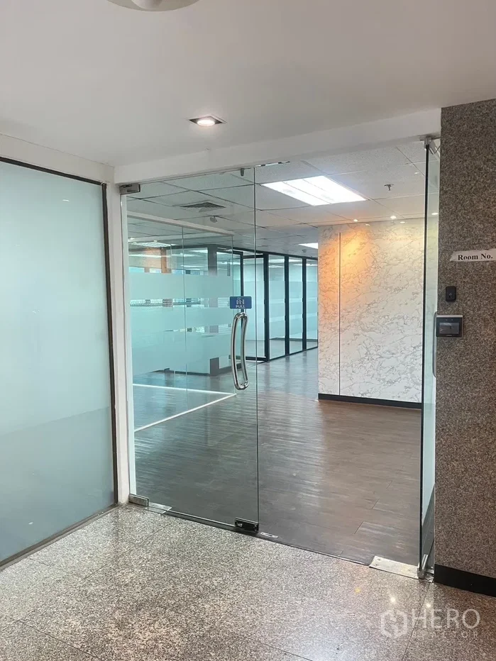 picture For Rent Office Space 450 sq.m. in Khlong Tan Nuea, Watthana, Bangkok BTS Ekkamai - 7/9