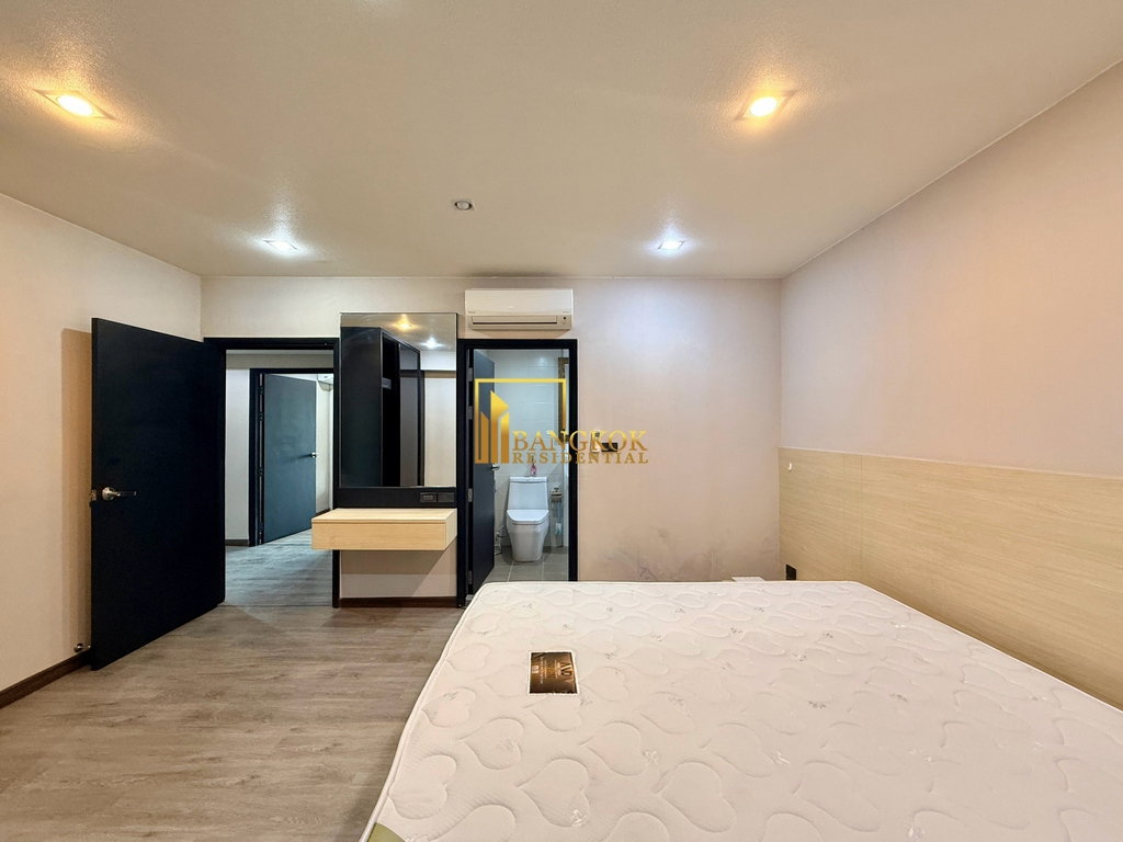 picture Royal Castle | Renovated 4 Bed Condo in Phrom Phong Area - BR18837CD - 25/50