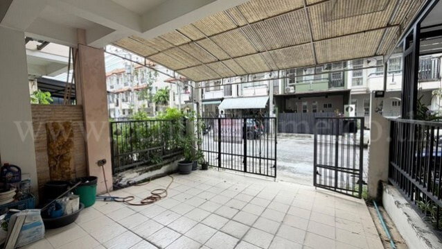 รูป ทาวน์โฮม 3 ชั้น หมู่บ้านนารารมย์ บางกรวย ใกล้วัดชลอ - รูปที่ 3/27