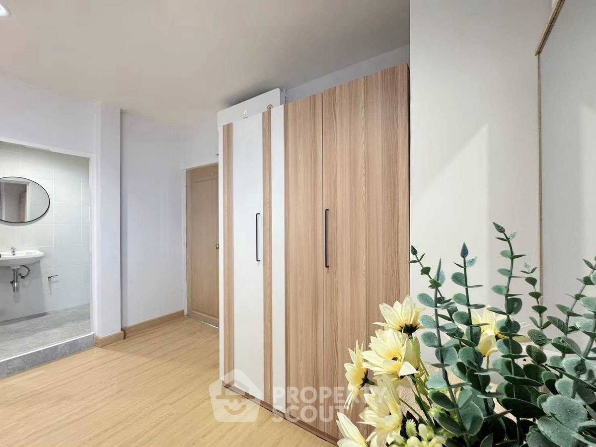 picture 5-BR Villa near MRT Sutthisan (ID 3369902) - 19/20