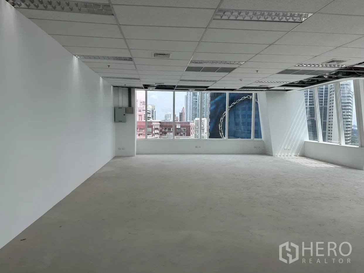 picture For Rent Office Space 126 sq.m. in Khlong Toei Nuea, Watthana, Bangkok BTS Asok - 2/10