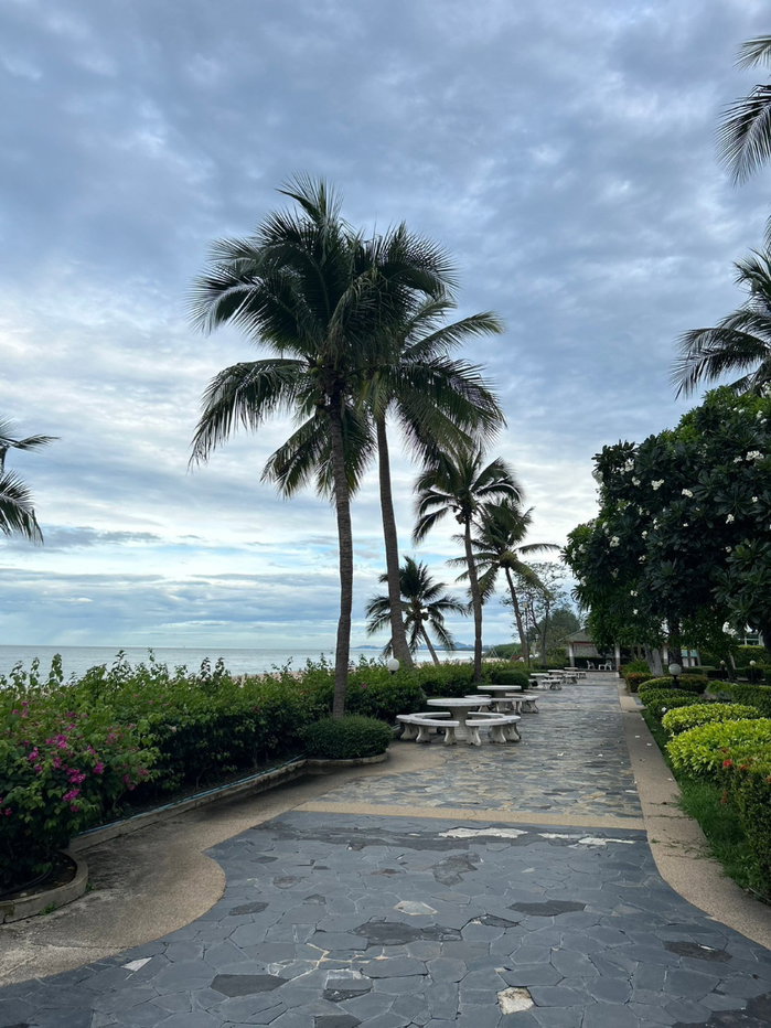 รูป ขาย Condotel Cliff & Beach 138 ตร.ม. ชั้น 20 ห้องมุม | 2 นอน 2 น้ำ | Sea + Mountain View | 7.49 ล้าน - รูปที่ 24/28