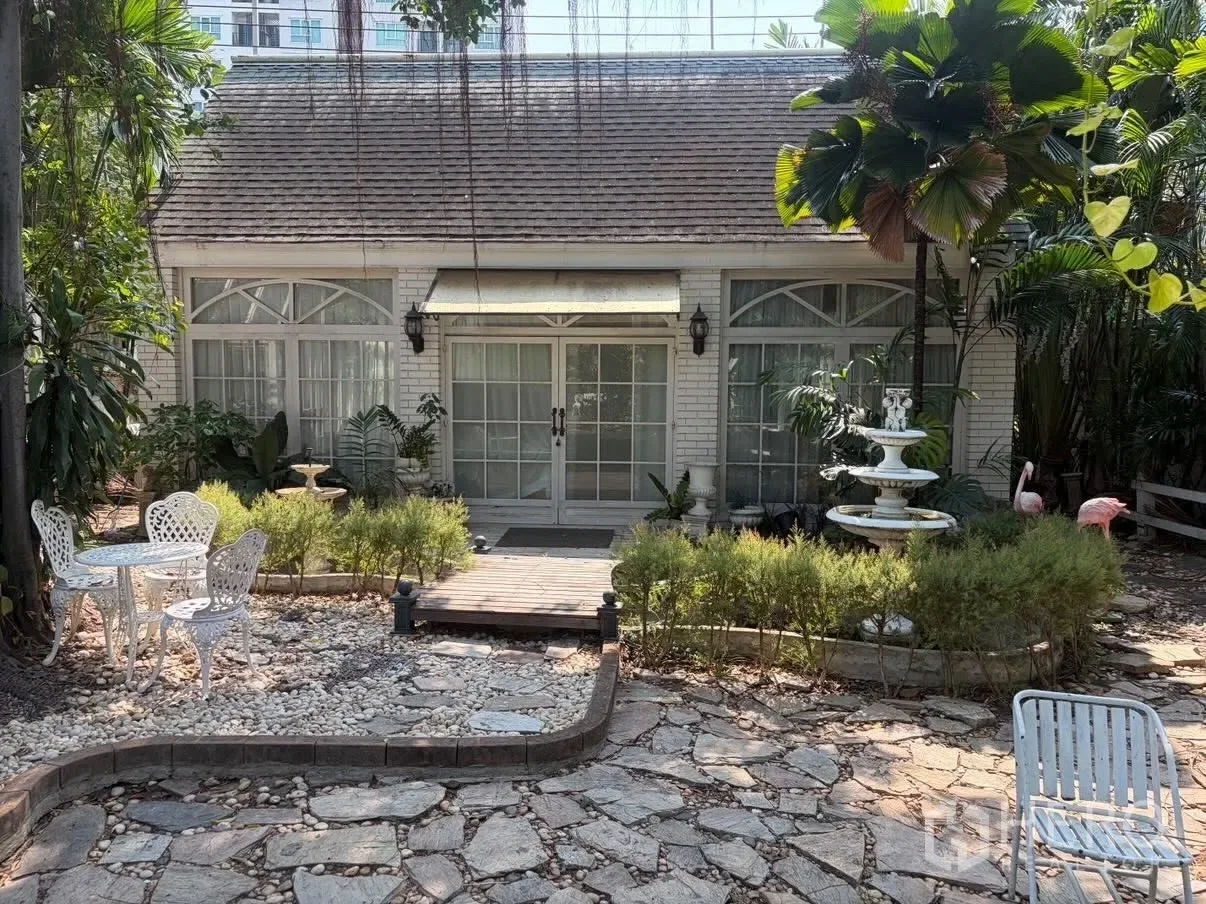 ให้เช่าบ้านเดี่ยว 1 ห้องนอน 75 ตร.ม. 133 ตร.ว. เขตพระโขนง