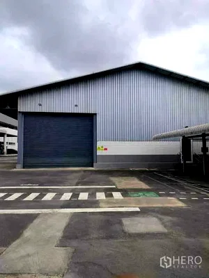 Factory for rent : For rent Warehouse 1300 sqm in Lam Pla Thio, Lat Krabang, Bangkok