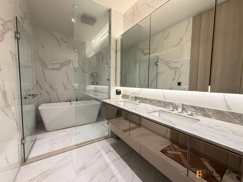 Ultimate Luxury Lifestyle with Convenience The Reserve Sathorn