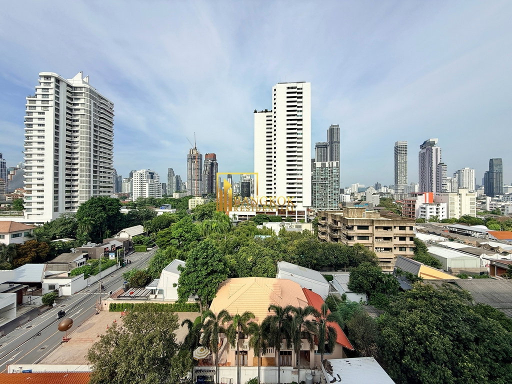 picture Fully Renovated 4 Bedroom Luxury Apartment in Ekkamai Area - BR20196AP - 15/56