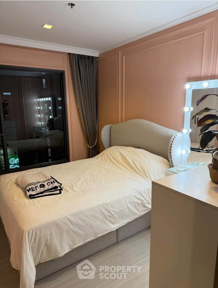 picture 25th-Floor 1-BR Condo At Life Asoke - Rama 9, 300m To MRT Phra Ram 9 (ID 3369014) - 8/11