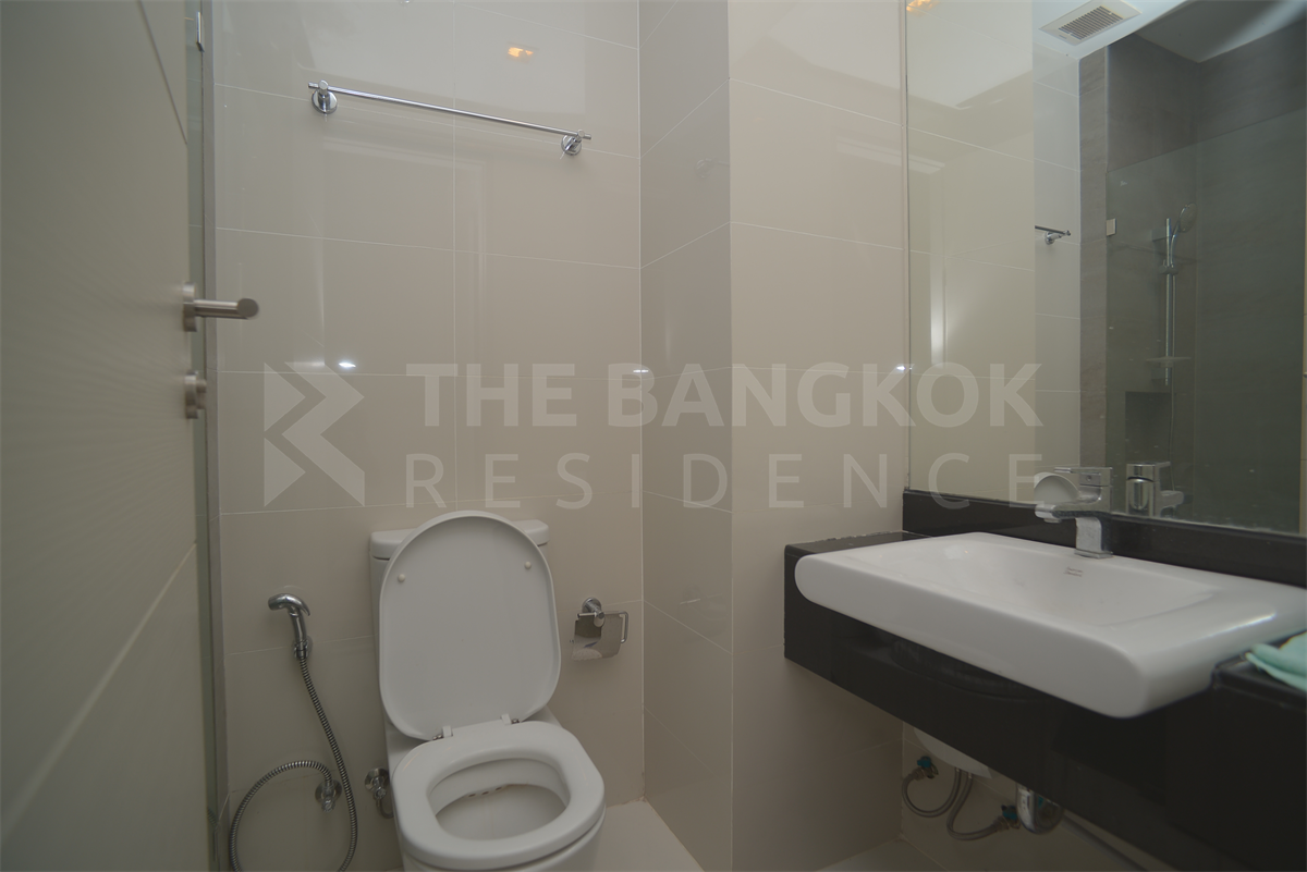รูป คอนโดพร้อมอยู่ ในราคาที่ต้องร้องว้าว!! ไอดีโอ เวิร์ฟ ราชปรารภ ใกล้ Airport Rail Link สถานีราชปรารภ - รูปที่ 7/9