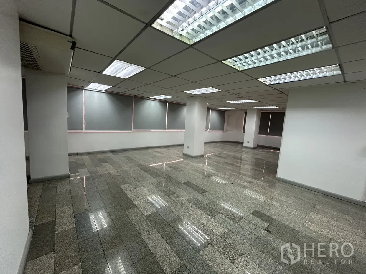 picture For rent Office Space 250 sqm in Phra Khanong, Khlong Toei, Bangkok BTS Thonglor - 4/6