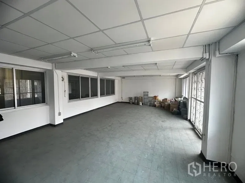 picture For rent or sale Factory 550 sqm in Khlong Luang, Pathum Thani - 8/10