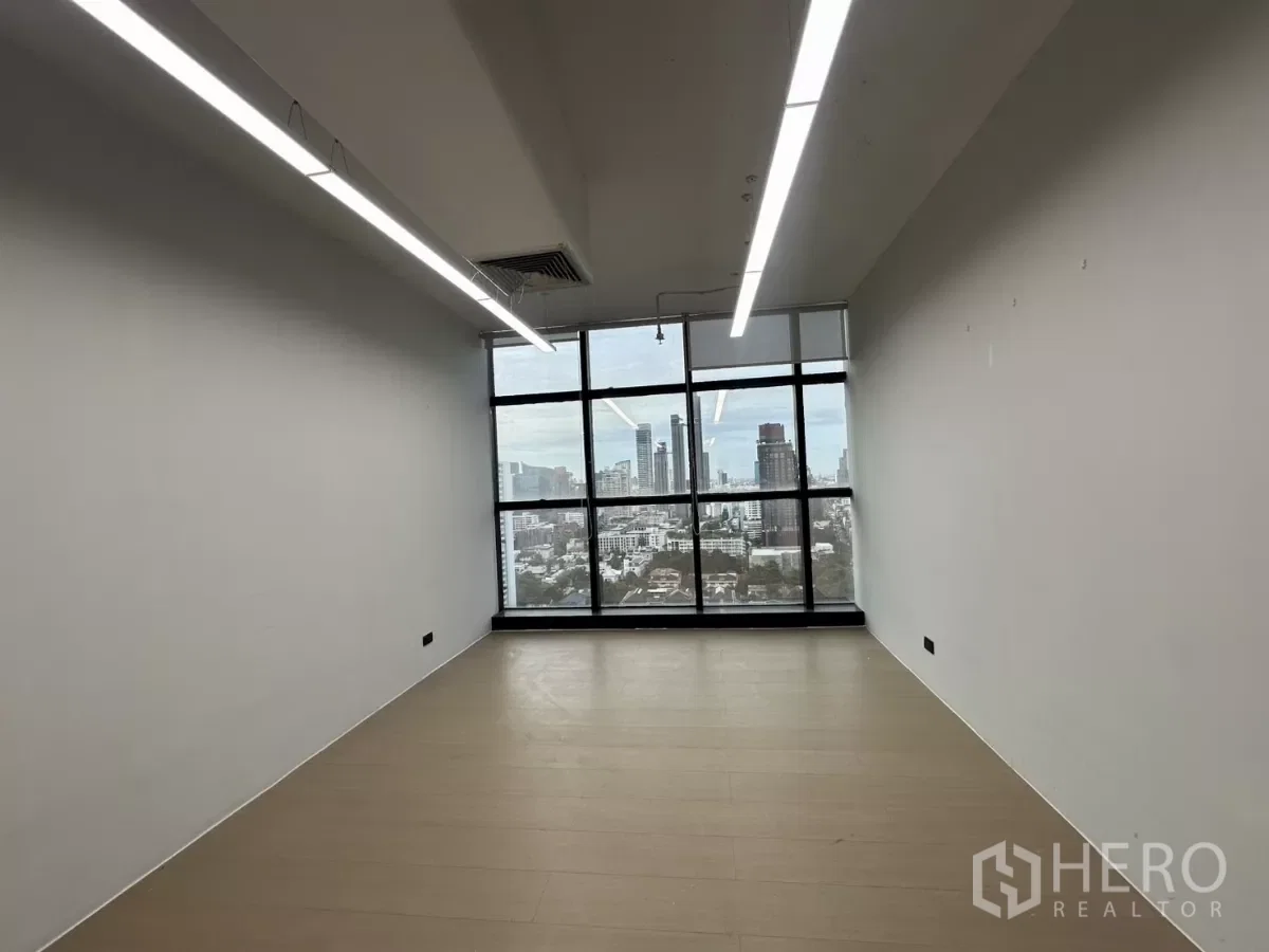 picture For rent Office Space 450 sqm in Khlong Tan Nuea, Watthana, Bangkok BTS Ekkamai - 5/17