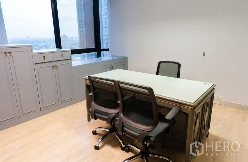 picture For rent Office Space 398 sqm in Watthana, Bangkok BTS Ekkamai - 6/12