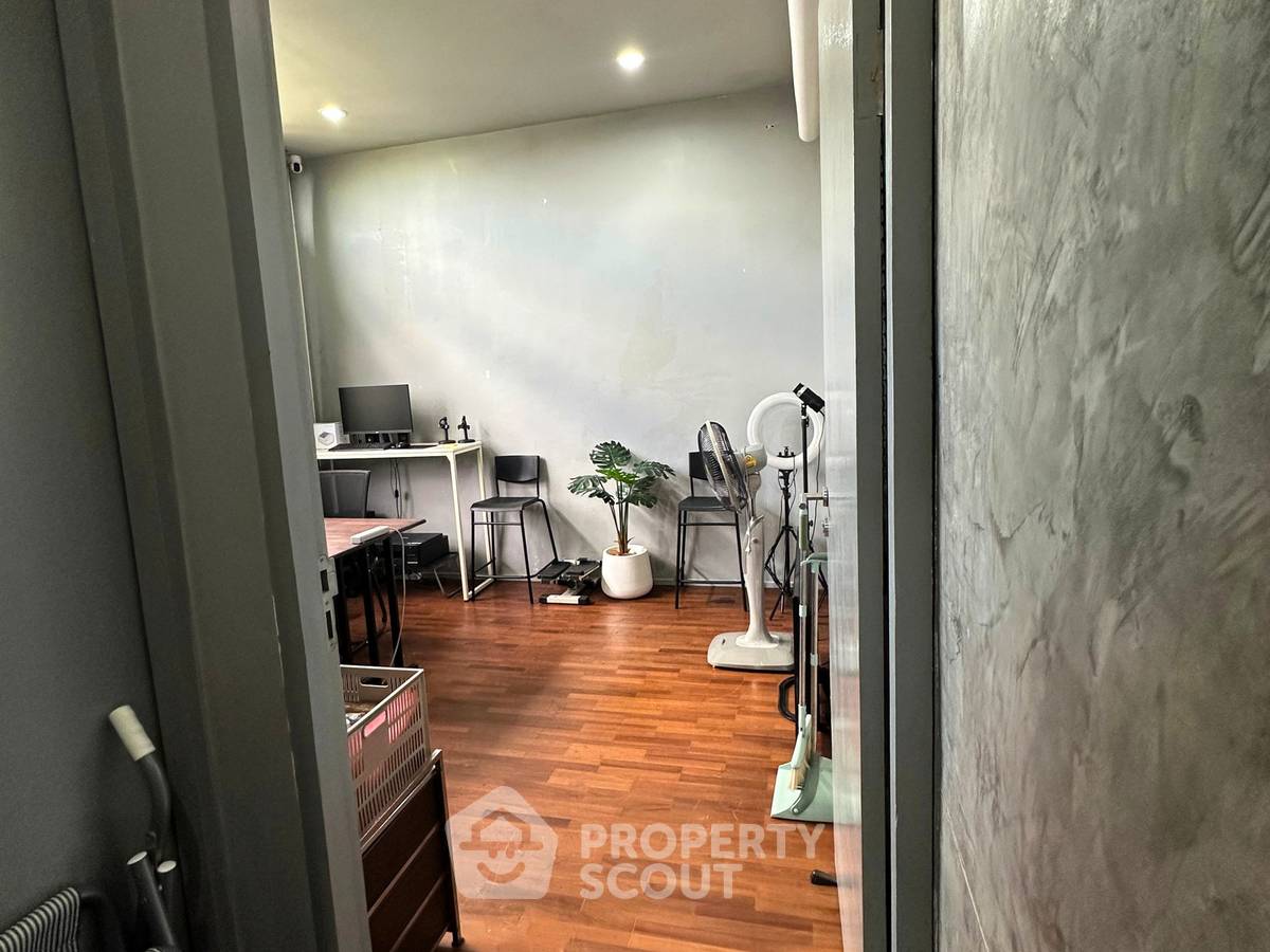รูป บ้านแฝด สามห้องนอน ทำเลหนองแขม กรุงเทพฯ (ID 3370416) - รูปที่ 9/10