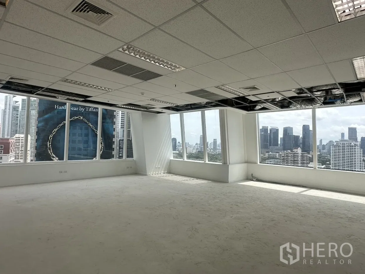 picture For Rent Office Space 126 sq.m. in Khlong Toei Nuea, Watthana, Bangkok BTS Asok - 6/10