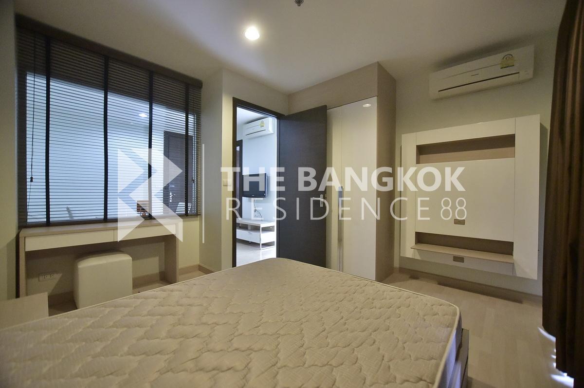 picture Condo Near MRT to Save More Time RHYTHM Ratchada near MRT Ratchadaphisek Station - 1/10