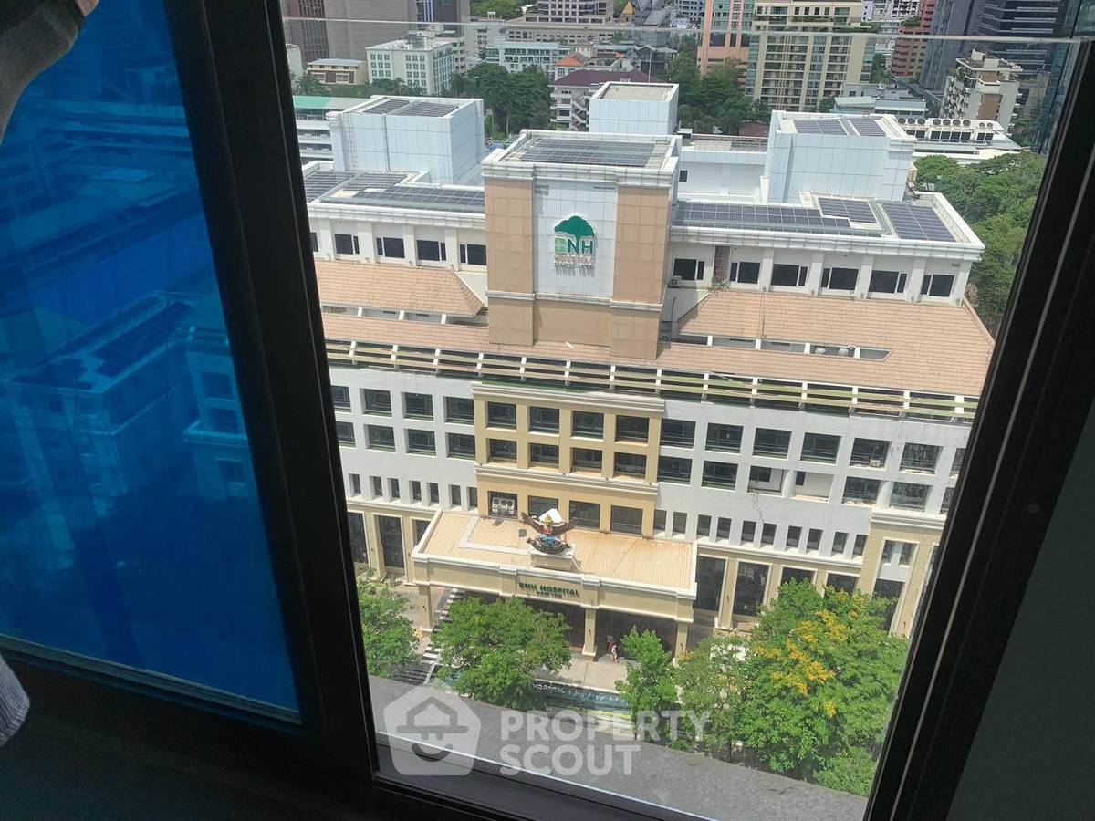 picture 18th-Floor 2-BR Condo At ROMM CONVENT Near BTS Sala Daeng (ID 3367688) - 15/19