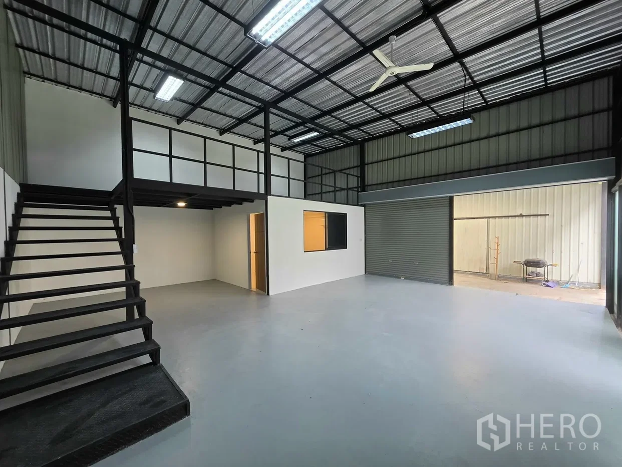 picture For rent Warehouse 104 sq.m. in Suan Luang, Bangkok - 4/8