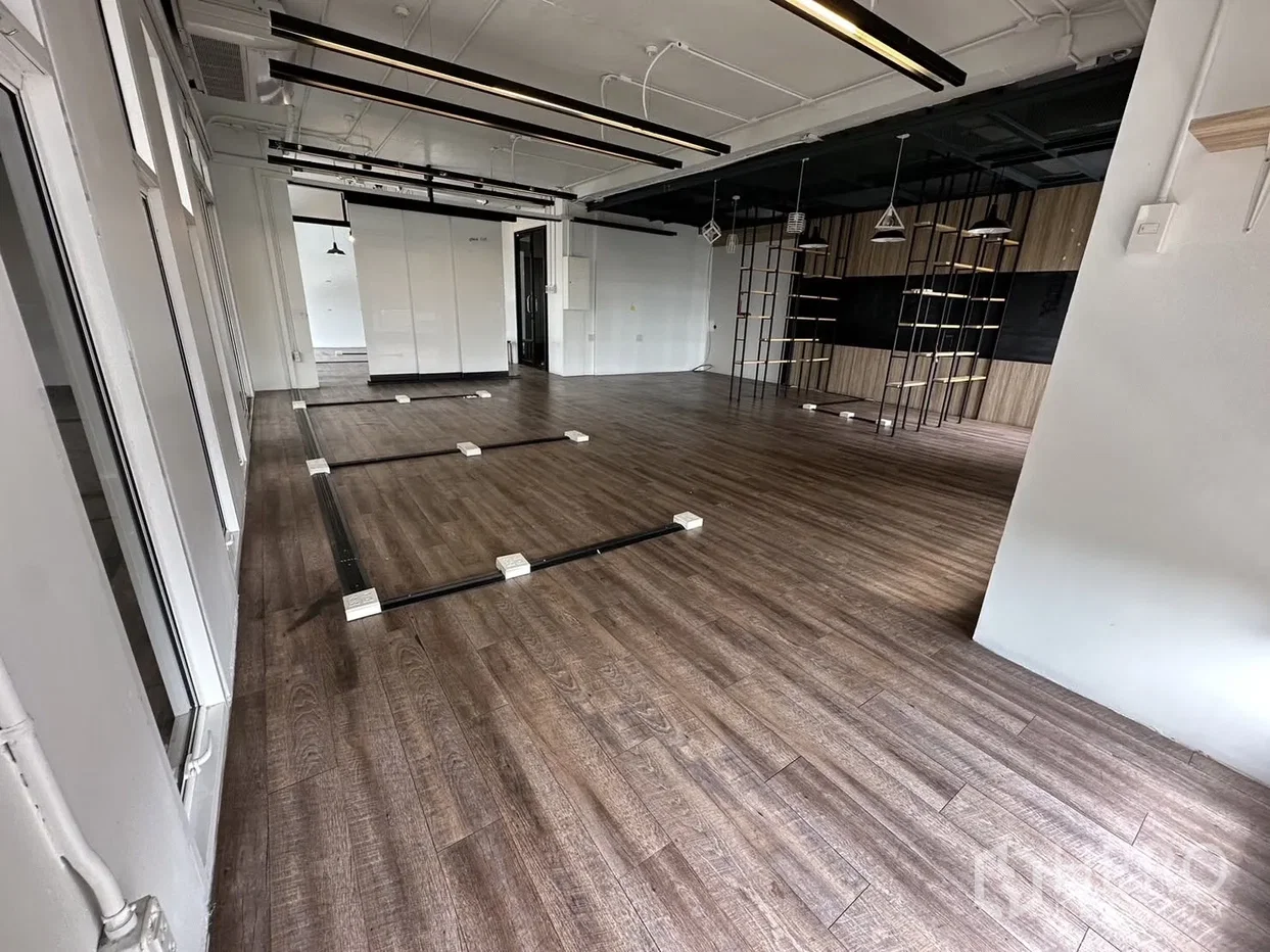 picture For rent Office Space 107 sq.m. in Khlong Tan Nuea, Watthana, Bangkok BTS Ekkamai - 1/5
