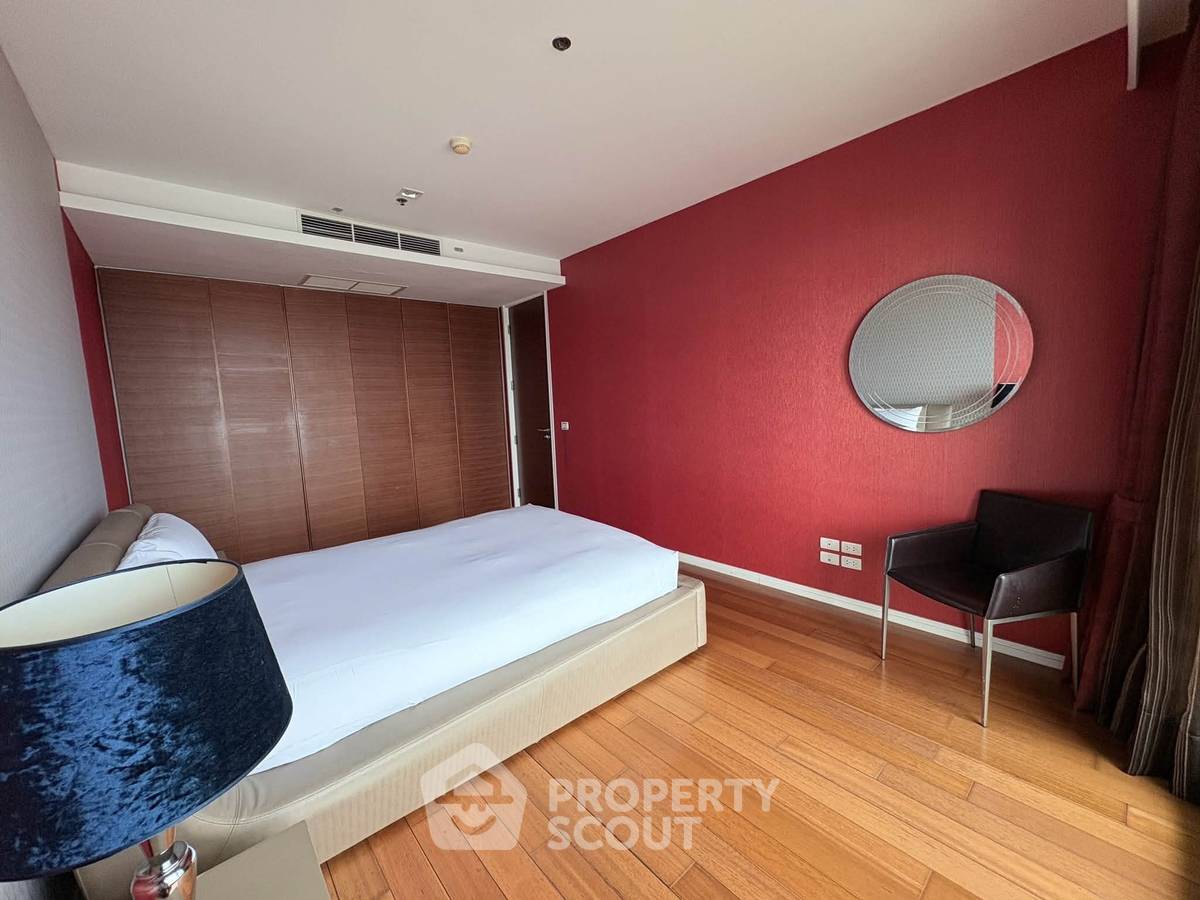 picture 4-BR Condo at The River Condominium near BTS Saphan Taksin (ID 3368753) - 22/24