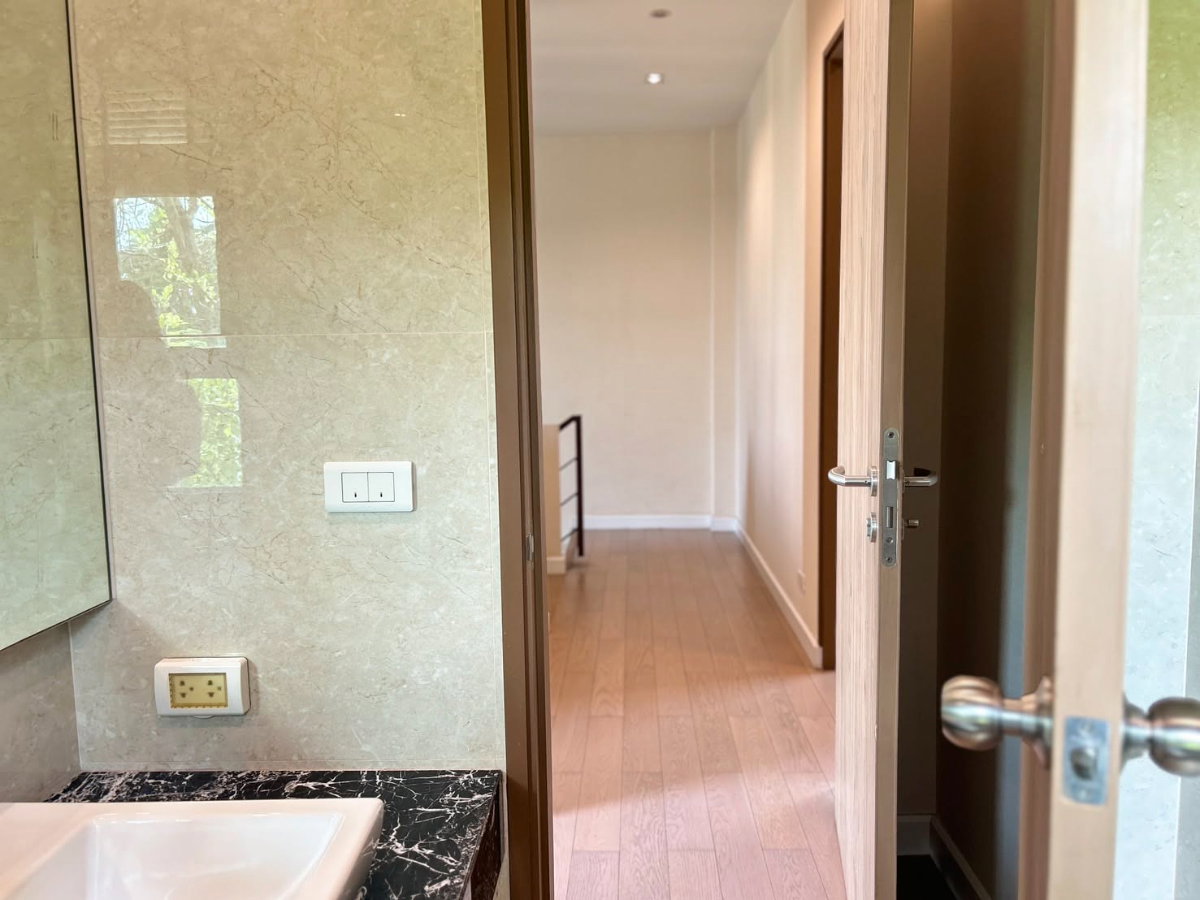 รูป POS เอกลักษณ์ สันทราย (Akaluck Sansai) บ้านหรู Modern Tropical 3 ชั้น ใกล้แยกรวมโชค, เซ็นทรัลเฟส 5 นาที (โทร/ไลน์ 088-5986998) - รูปที่ 39/46
