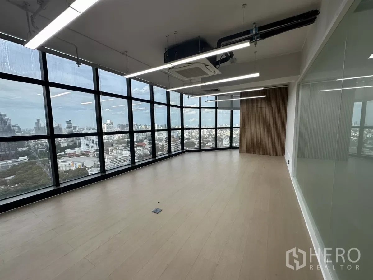 picture For rent Office Space 450 sqm in Khlong Tan Nuea, Watthana, Bangkok BTS Ekkamai - 7/17