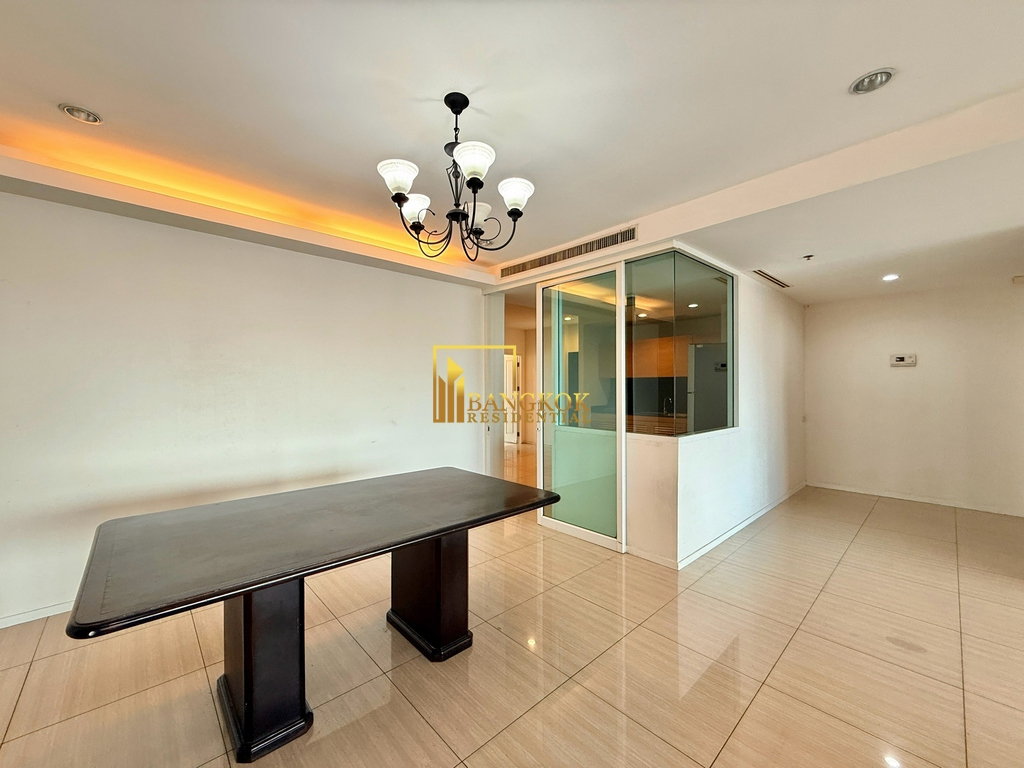 picture Fully Renovated 4 Bedroom Luxury Apartment in Ekkamai Area - BR20196AP - 6/56