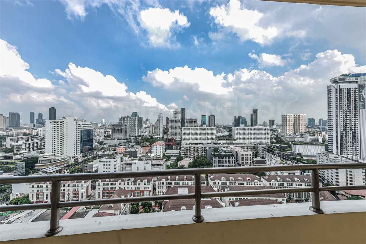 picture Hampton Thonglor 10  Ultimate Luxury Lifestyle with Convenience - 5/10