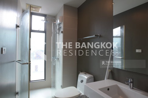 Sense Phaholyothin Convenient Travel, Great Value per Square Meter