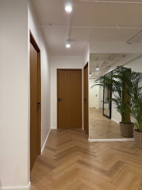 picture Richmond Palace | Renovated 3 Bedroom Condo in Phrom Phong - BR62144CD - 10/28