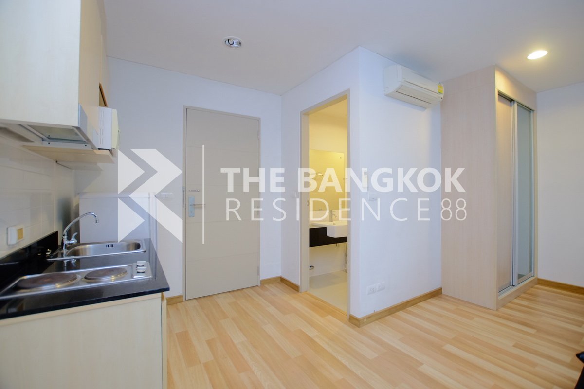 รูป ไอดีโอ รัชดา-ห้วยขวาง ใกล้ MRT สถานีห้วยขวาง ห้องว่าง พร้อมเข้าอยู่ - รูปที่ 2/9