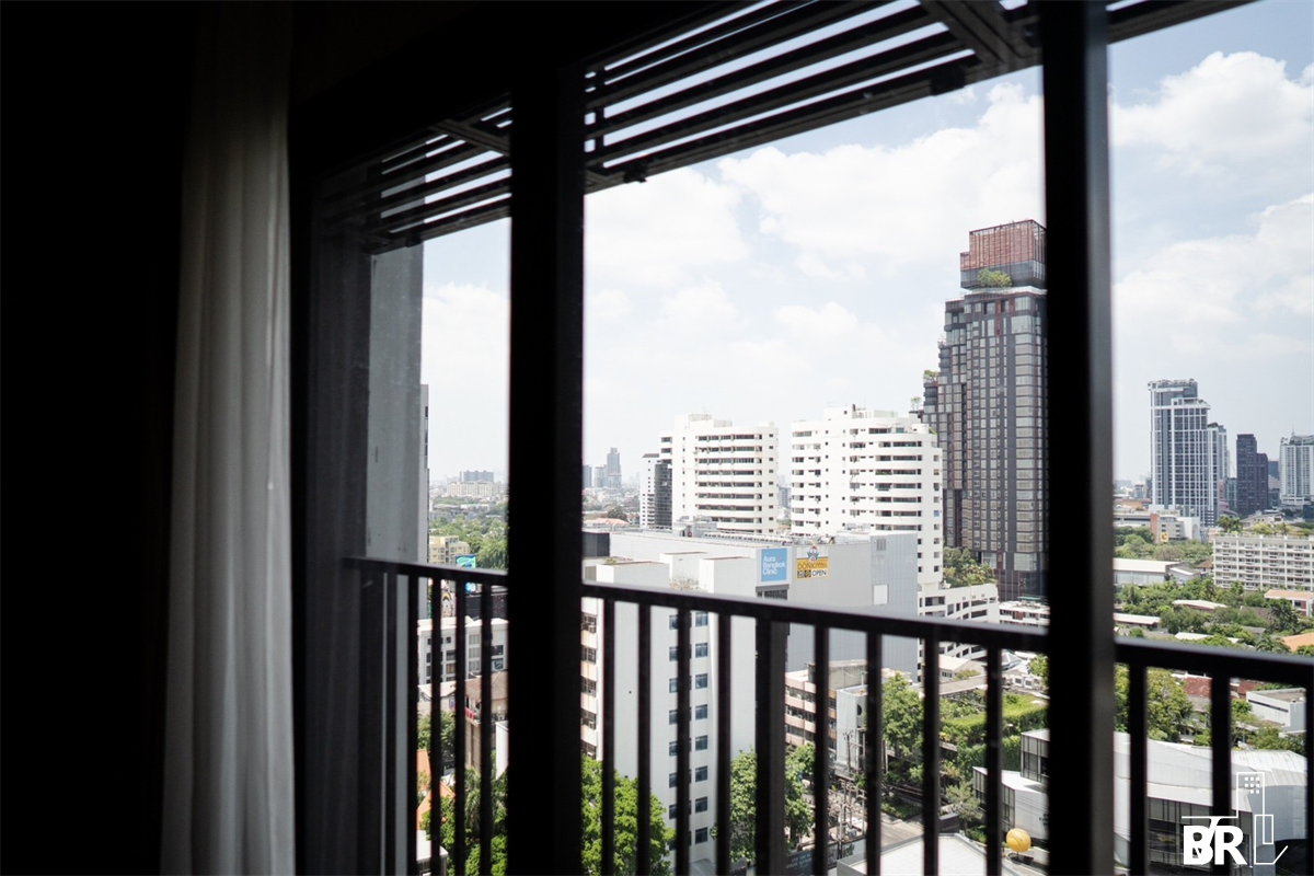 picture Park Origin Thonglor Exclusive Unit from Top Brands - 4/10