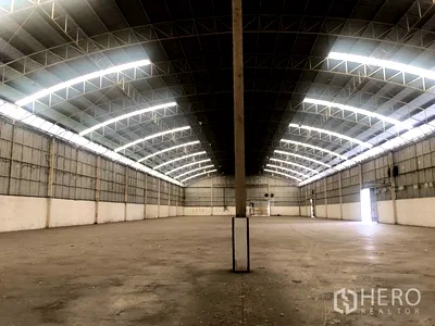 Factory for rent Bang Pa-In Industrial Estate  : For rent Warehouse 4560 sqm in Bang Pa-in, Phra Nakhon Si Ayutthaya