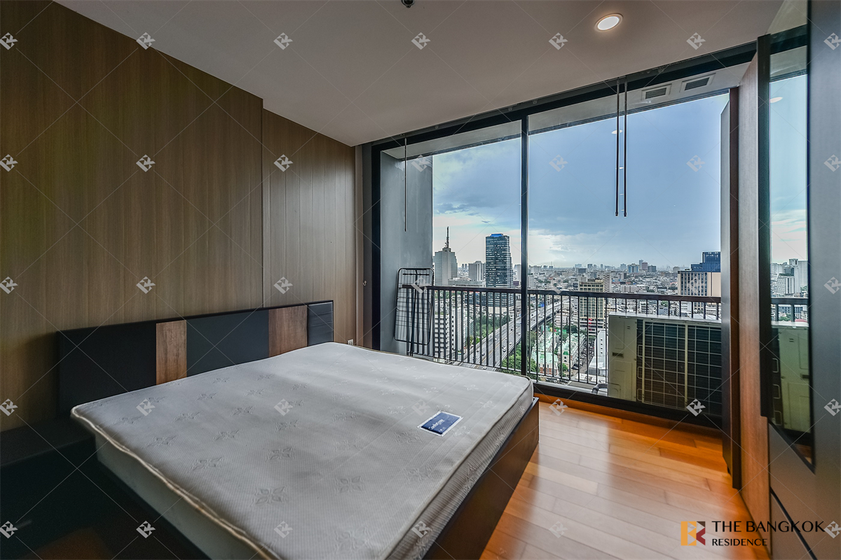 picture Noble Revo Silom Move-in Ready, Just Bring Your Stuff near BTS Surasak - 1/10