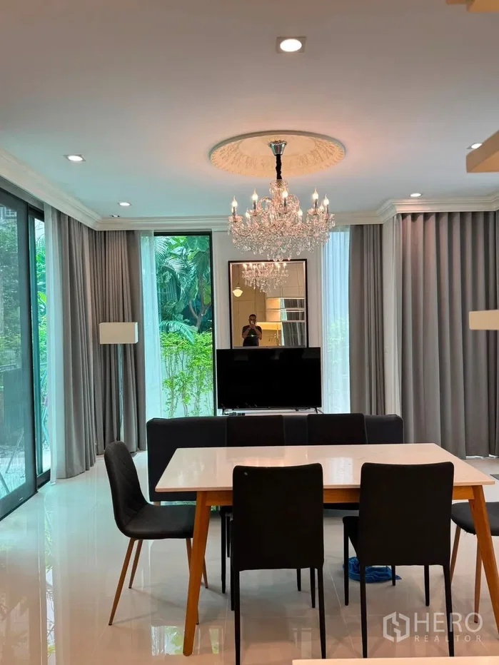 รูป ให้เช่า ทาวน์เฮาส์ 4 ห้องนอน Baan Klang Muang Classe Ekkamai-Ramintra (บ้านกลางเมืองคลาสส์ เอกมัย-รามอินทรา) ลาดพร้าว ลาดพร้าว กรุงเทพมหานคร - รูปที่ 2/23