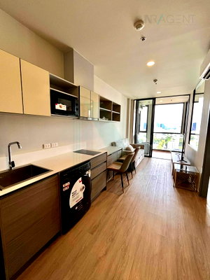 Condos for rent : For Rent Condo THE ISSARA SATHORN Building 1, Floor 21,1 bed room, Room size 37 sqm