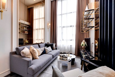 Condos for sale : Ideo Ramkhamhaeng - Lamsalee Station, 1 bedroom, Hybrid, large room, work corner with a wide living room.