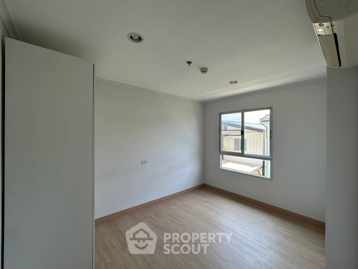 picture 1-BR Condo at Lumpini Place Rama VIII near MRT Bang Yi Khan (ID 3369681) - 11/12
