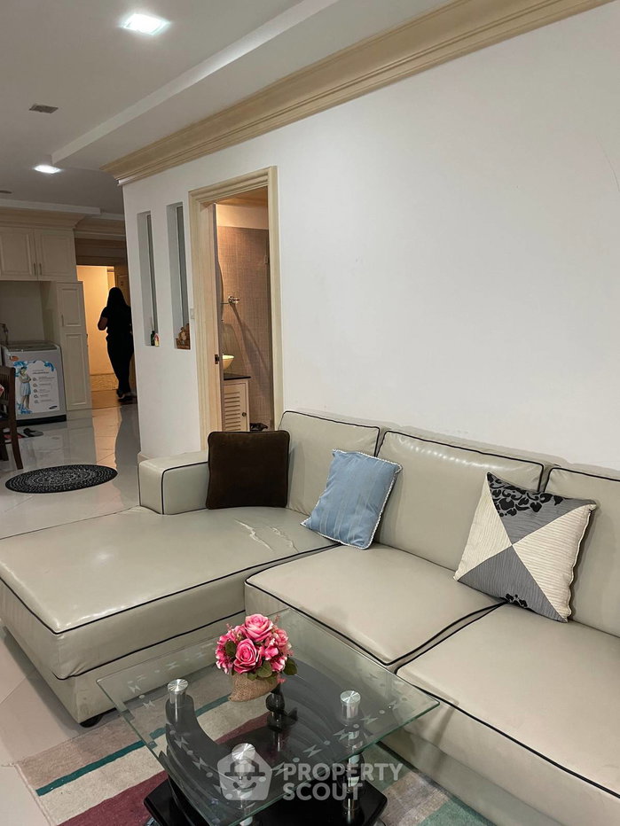 picture 2-BR Condo at Euro Classic Condominium near BTS Nana (ID 1804621) - 2/11
