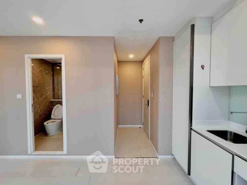 picture 2-BR Condo at Mazarine Ratchayothin near BTS Ratchayothin (ID 3375186) - 4/6
