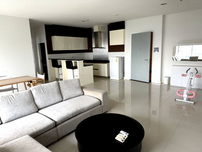 คอนโดให้เช่า : ให้ เช่าคอนโดหรู ห้องกว้าง 3 นอน แต่งครบ The Fourwings Residence ศรีนครินทร์ ใกล้ MRT ศรีกรีฑา 134 ตรม ชั้น 9
