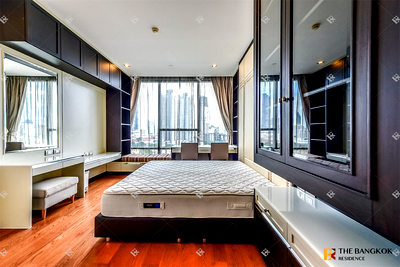 Condos for rent : The Bangkok Sathorn Private Unit, Fully Equipped Common Area near BTS Surasak