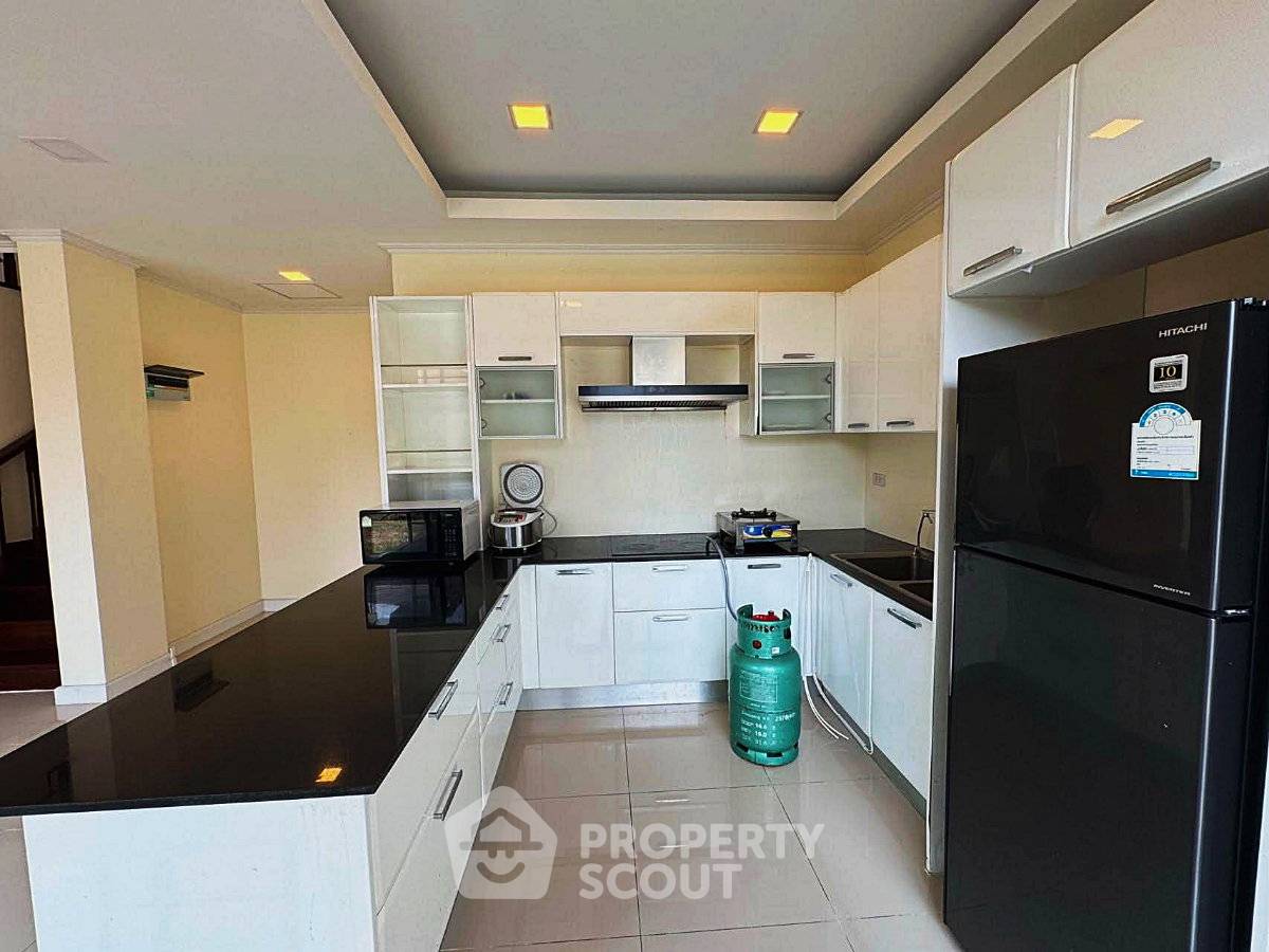รูป บ้าน 4-ห้องนอน ใกล้ พัทยาเหนือ (ID 3371400) - รูปที่ 10/16