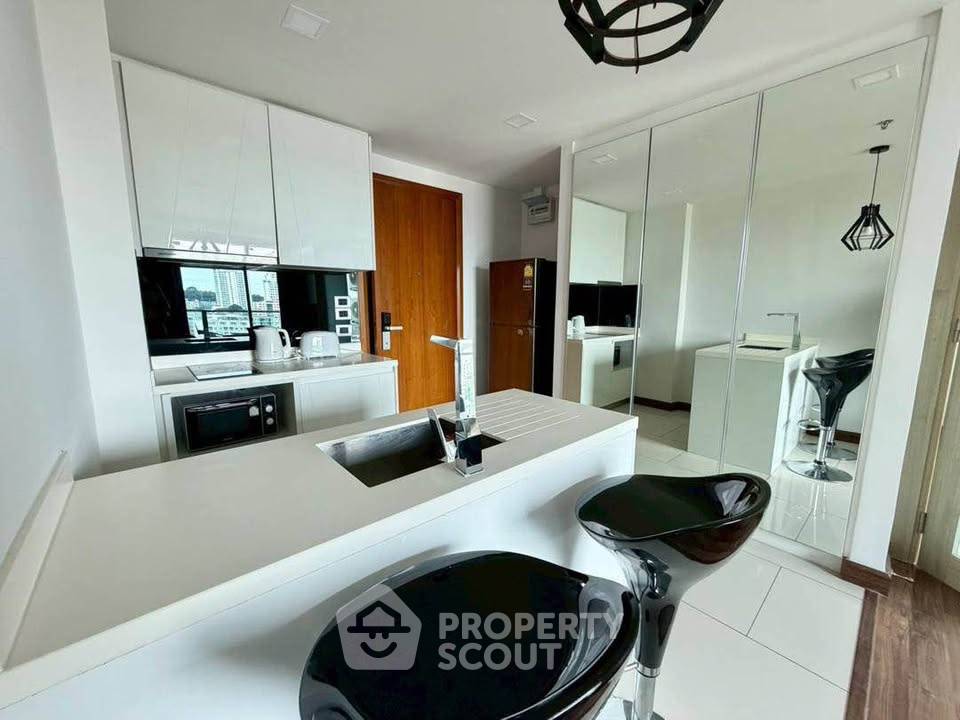 picture 15th-Floor 1-BR At The Peak Towers, Phratamnak (ID 2821912) - 8/9