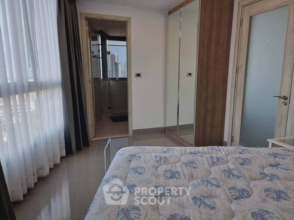 picture 1-BR Condo at The Peak Towers close to Phratamnak (ID 2791832) - 7/14