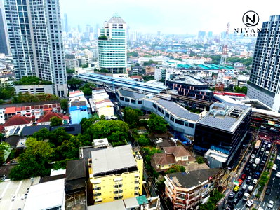 ขายคอนโด : ขายห้องใหญ่ 49 ตร.ม. ชั้น 21 ทิศเหนือ วิวเมืองสุขุมวิท KnightsBridge Space
